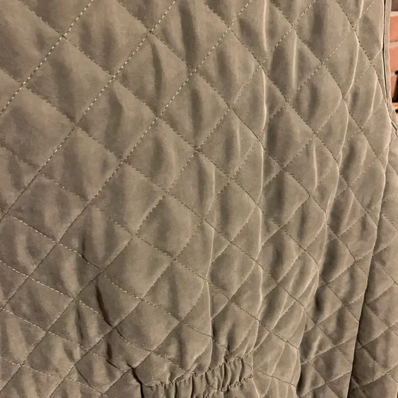 M Vintage USA Made Quited Olive ORVIS Vest - Picture 9 of 10